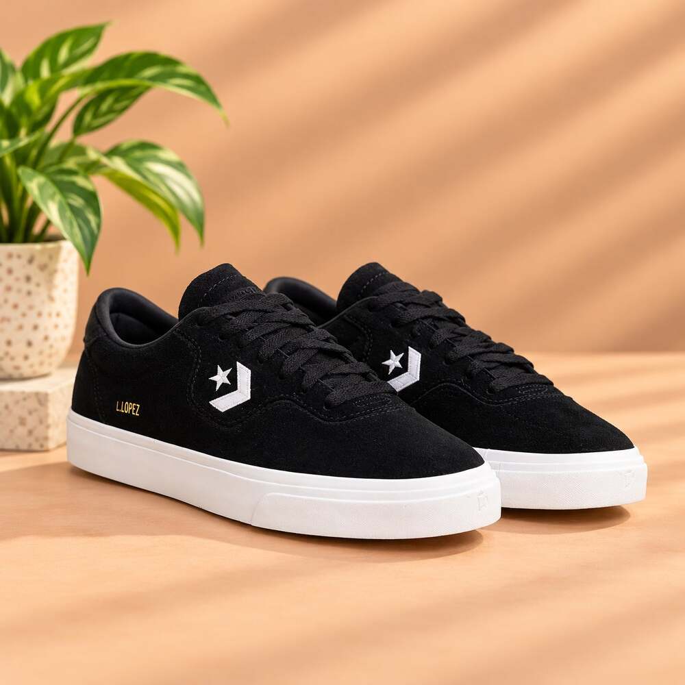 NWT Converse Unisex Louie Lopez Pro Ox Sneakers Black Women 11.5 / Men 10 (BB)
